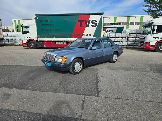 Mercedes-Benz E 260 W124 Limousine Automatik mit Klimaanlage