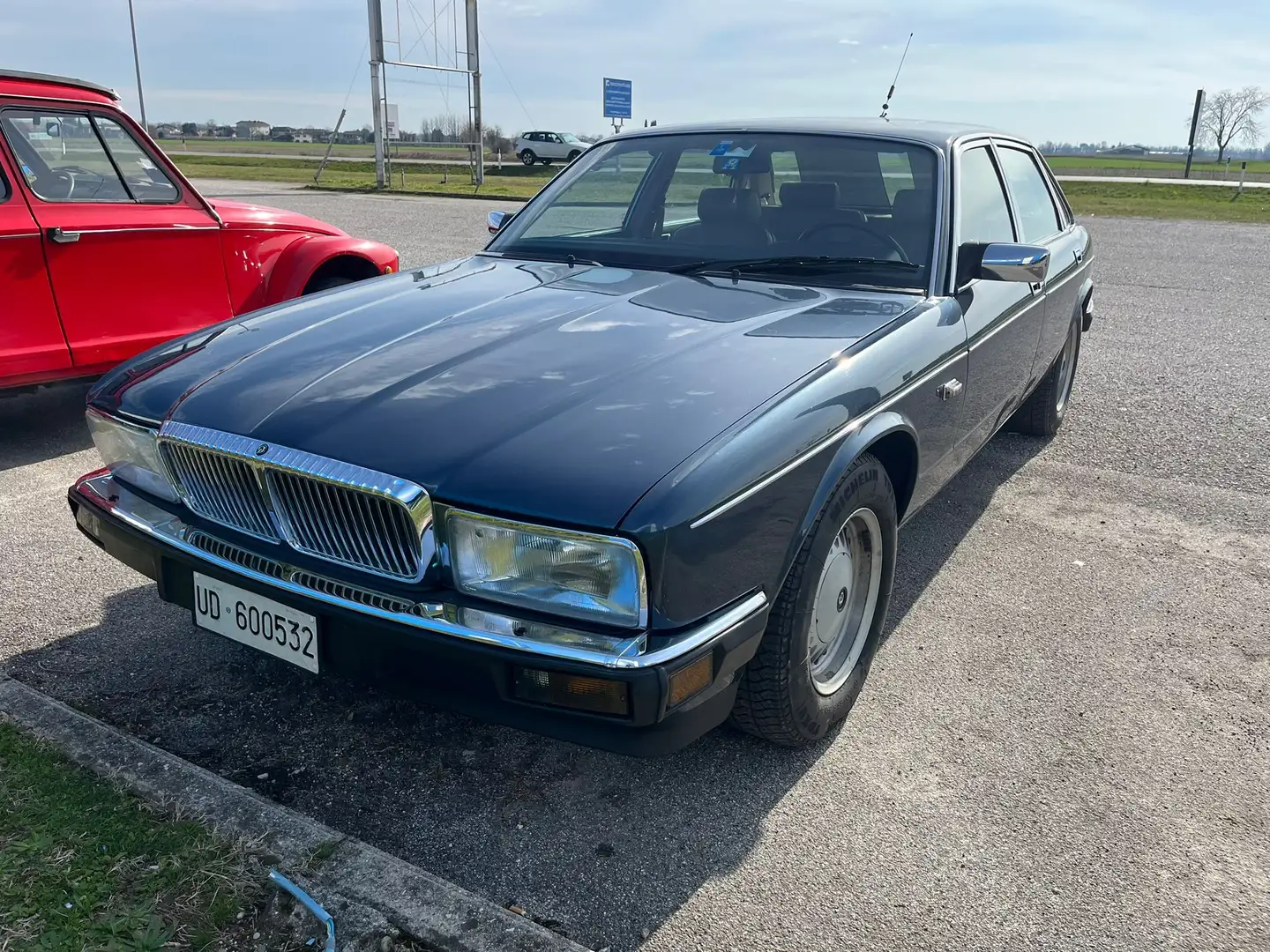 Daimler Sovereign XJ 40 Blau - 1