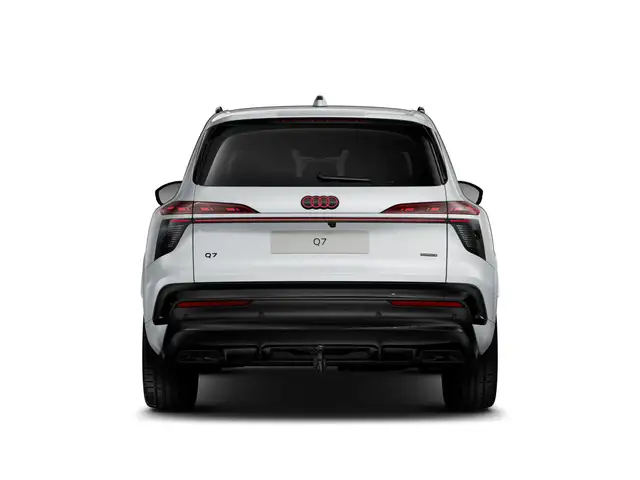 Audi Q7 view 7
