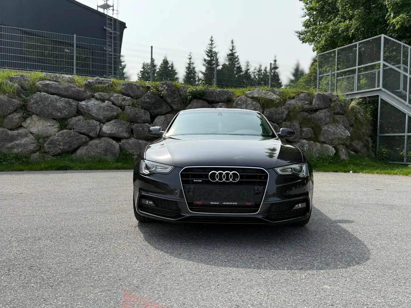 Audi A5 Coupé 3.0 TDI quattro 3xS-line Schaltgetriebe Grau - 1