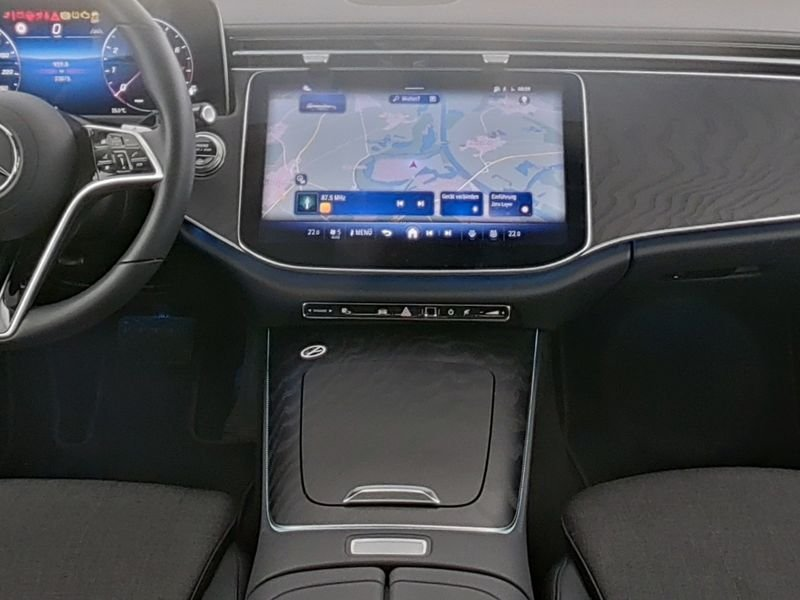 Mercedes-Benz E 200 T AVANTGARDE Advanced+ANHÄNGERKUPPLUNG+DIS — photo 4