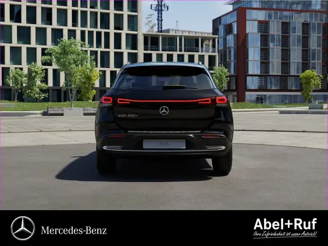 Mercedes-Benz 250 view 5