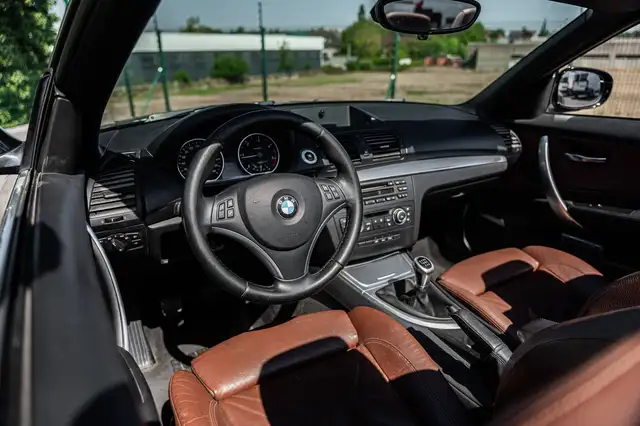 BMW 1 Series view 14