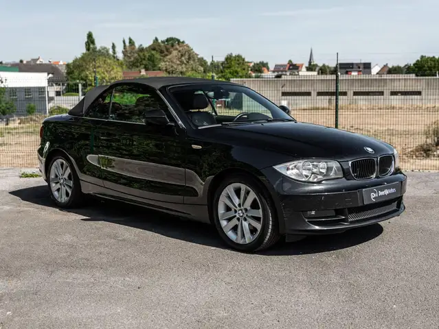 BMW 1 Series view 5