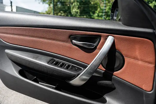 BMW 1 Series view 15