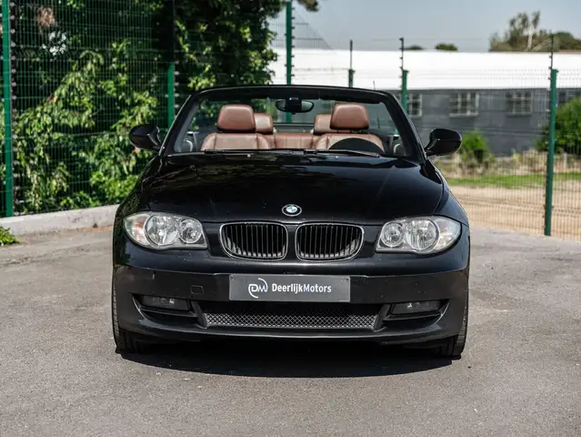 BMW 1 Series view 3