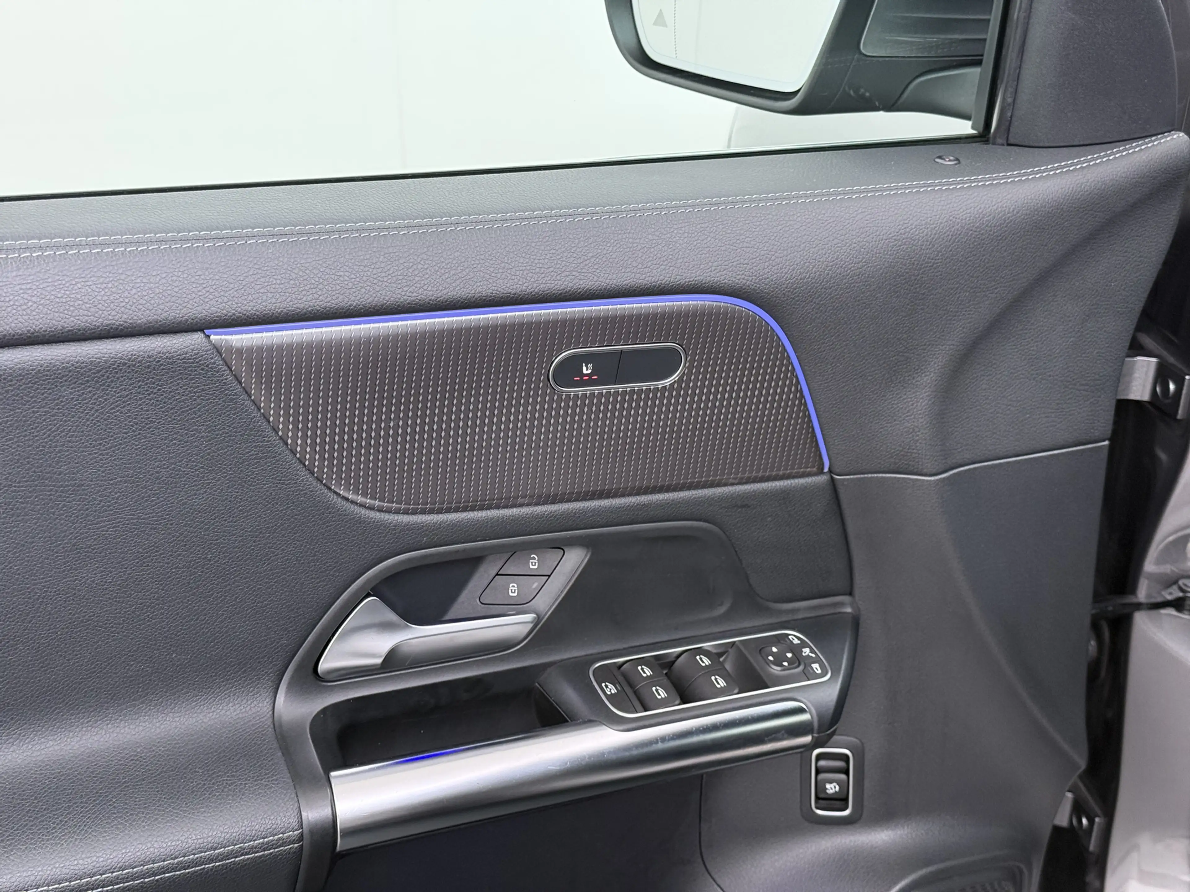Mercedes-Benz EQA 250 Business Solution Luxury 67kWh SOH 96% Adap.Cruise — photo 27
