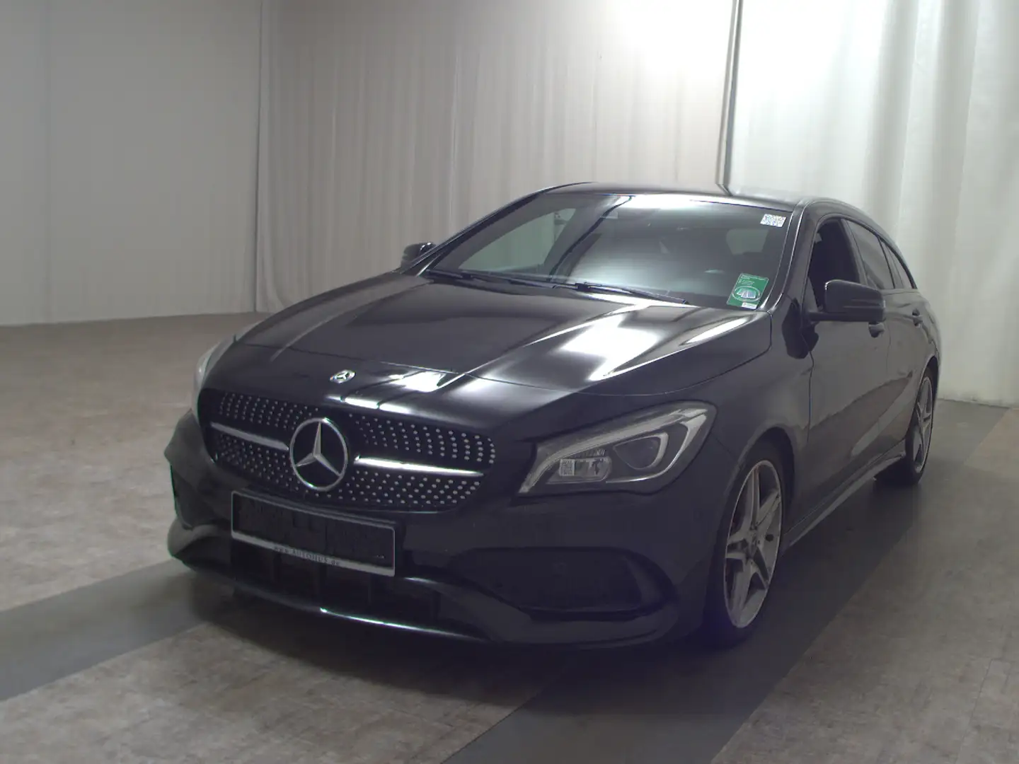 Mercedes-Benz CLA 220 SB d AMG-Line Night COMAND LED H-K Schwarz - 2