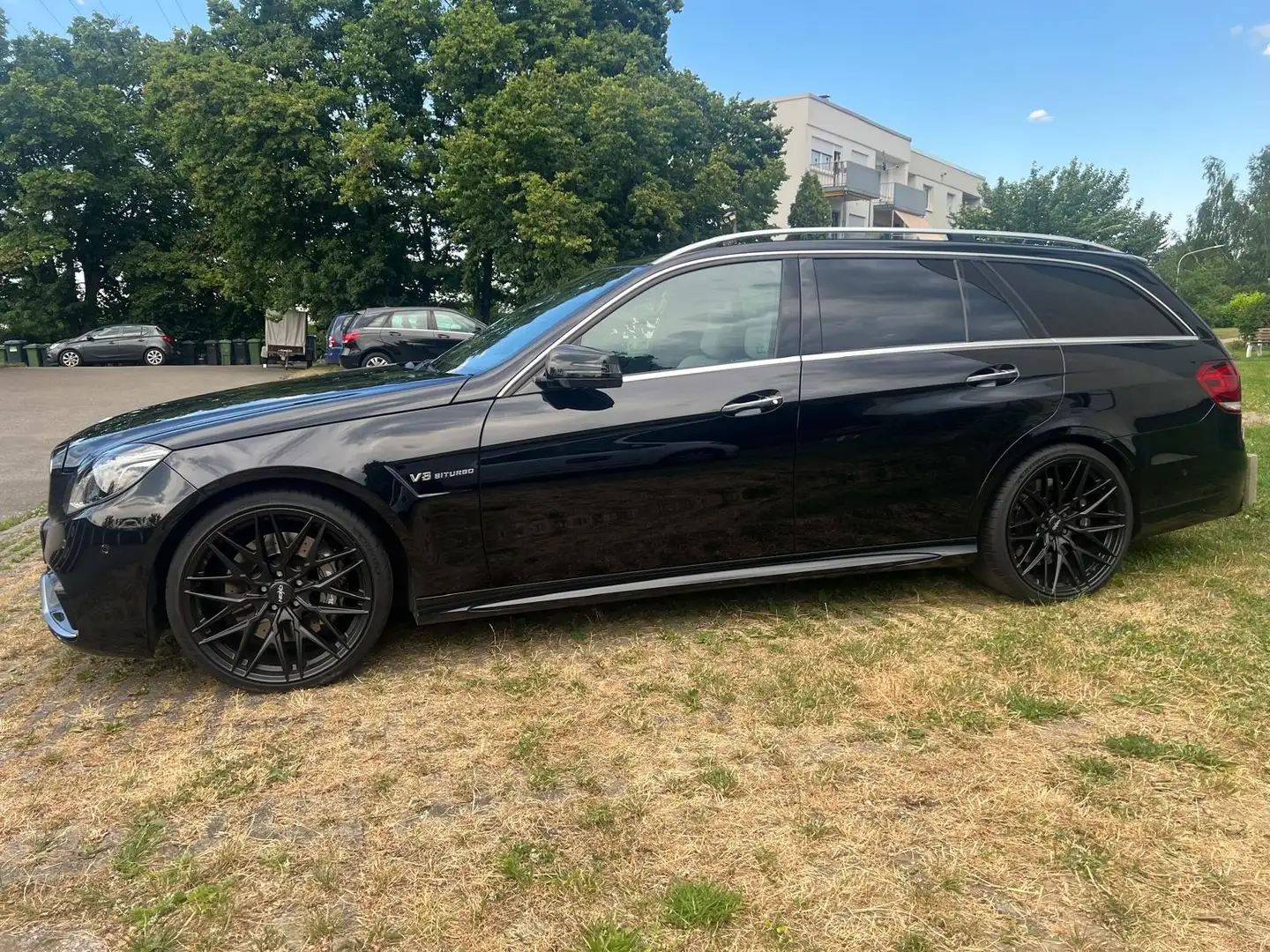 Mercedes-Benz E 63 AMG T 4Matic Speedshift MCT - 1