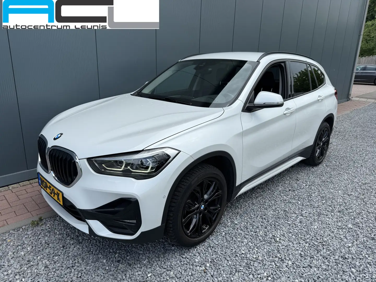 BMW X1 s-Drive18i 140pk High Executive Bianco - 1