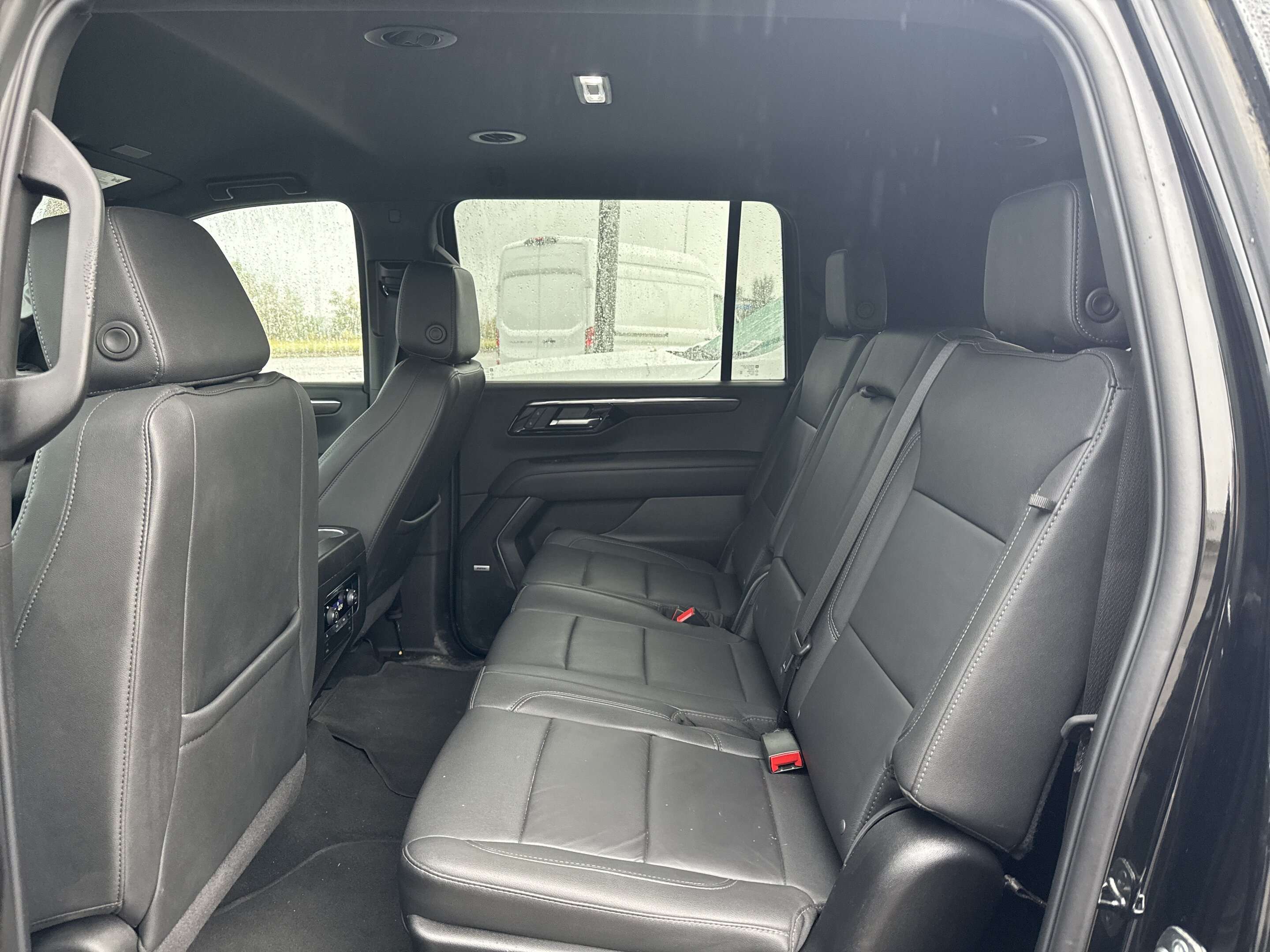 2026 Chevrolet Suburban LT | 5.3L V8 | COMFORT PKG | LUXURY PKG | NAV | RE — снимка 1