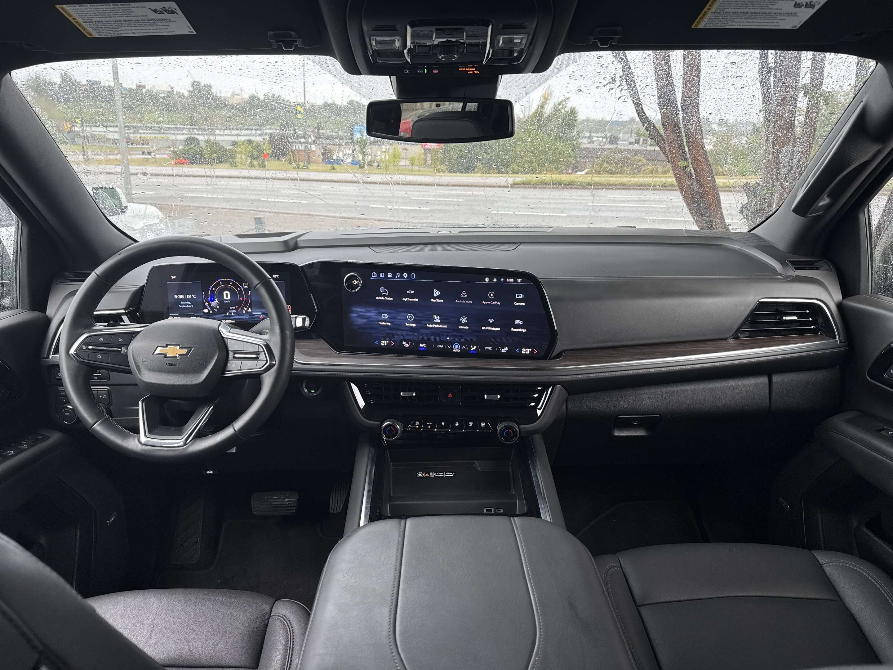 2026 Chevrolet Suburban LT | 5.3L V8 | COMFORT PKG | LUXURY PKG | NAV | RE — снимка 1
