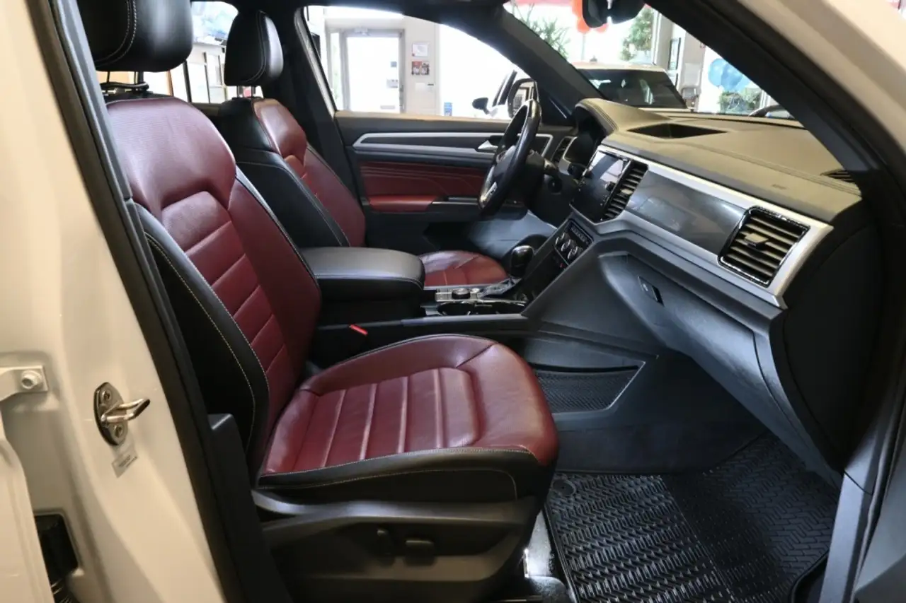 Volkswagen Atlas снимка Volkswagen Atlas