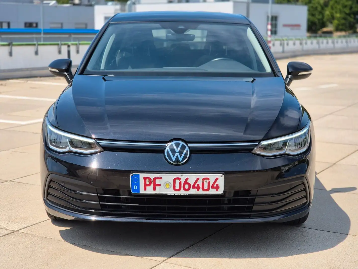 Volkswagen Golf VIII Lim. Life Zwart - 2