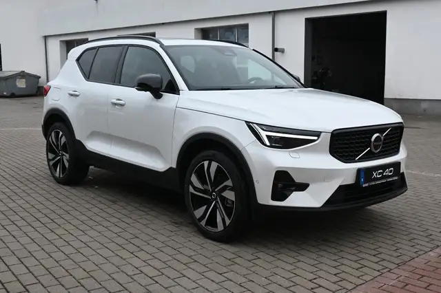 Volvo XC40 view 7