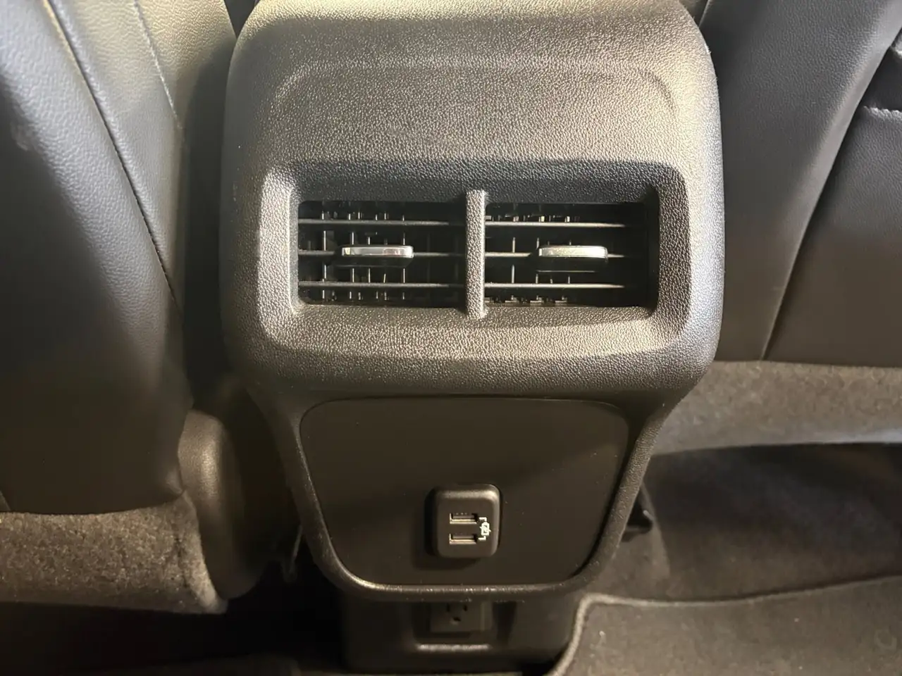 Chevrolet Equinox снимка Chevrolet Equinox