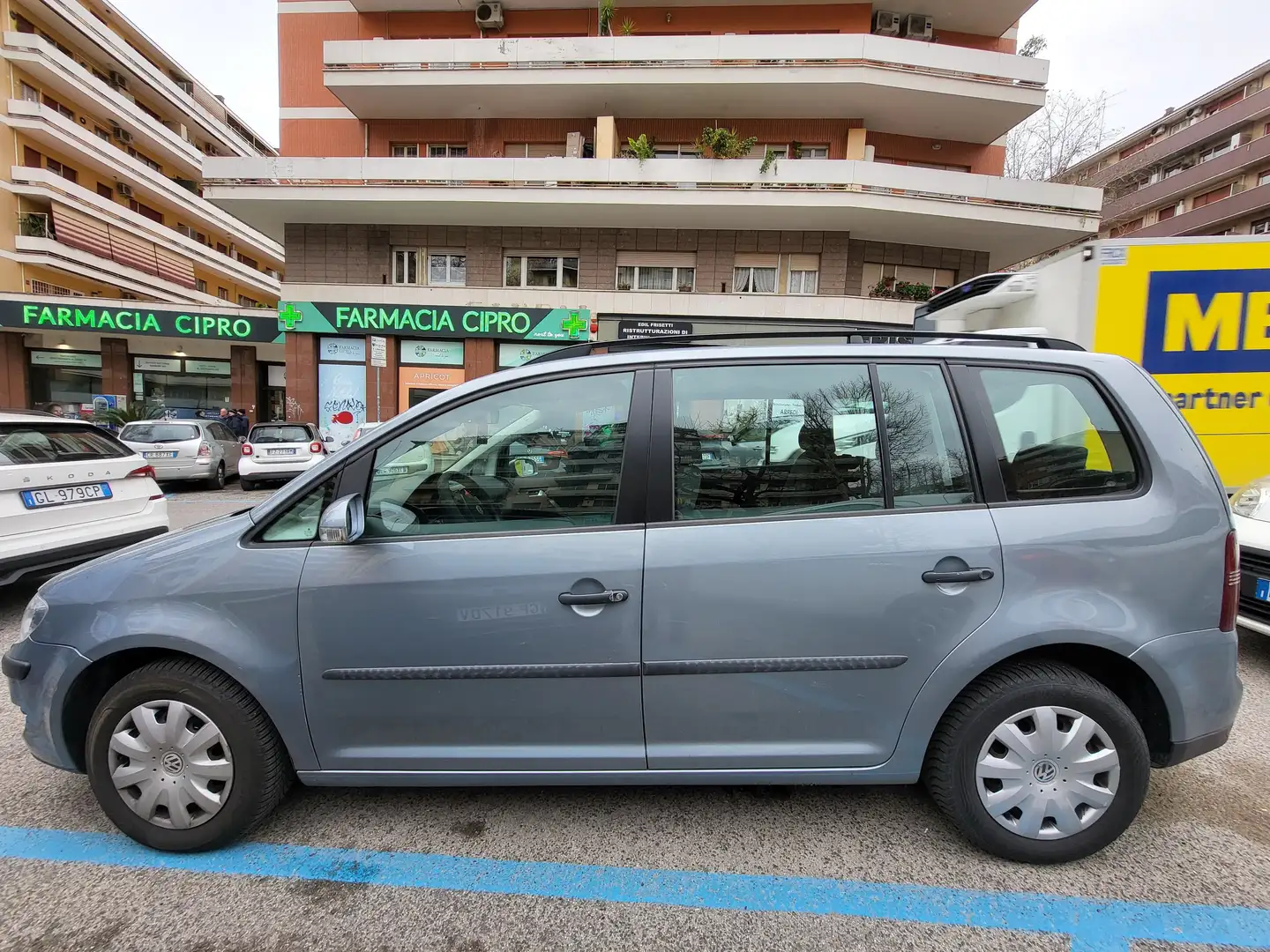 Volkswagen Touran Touran 2.0 Conceptline ecofuel - 2