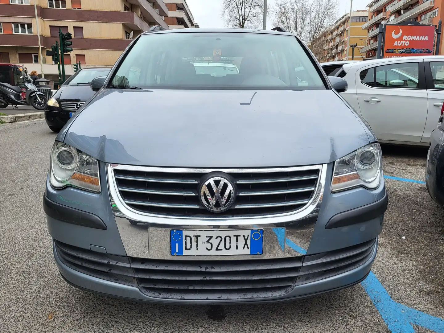 Volkswagen Touran Touran 2.0 Conceptline ecofuel - 1