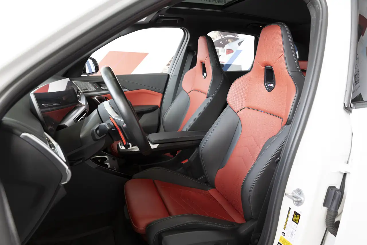 BMW X1 снимка BMW X1