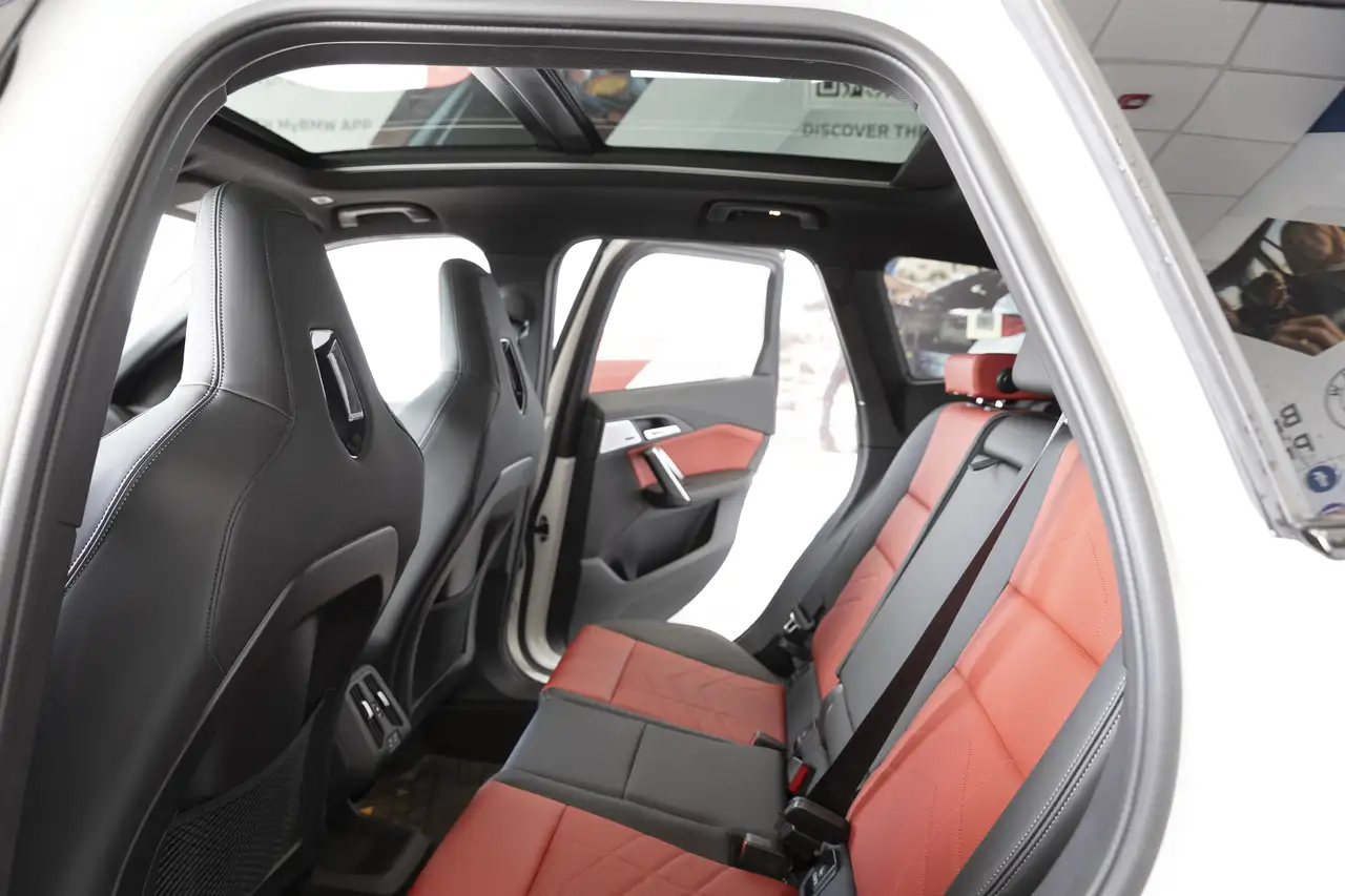BMW X1 снимка BMW X1