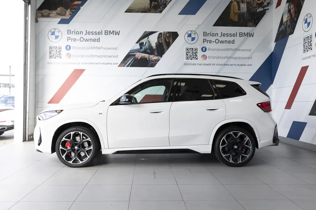 BMW X1 снимка BMW X1
