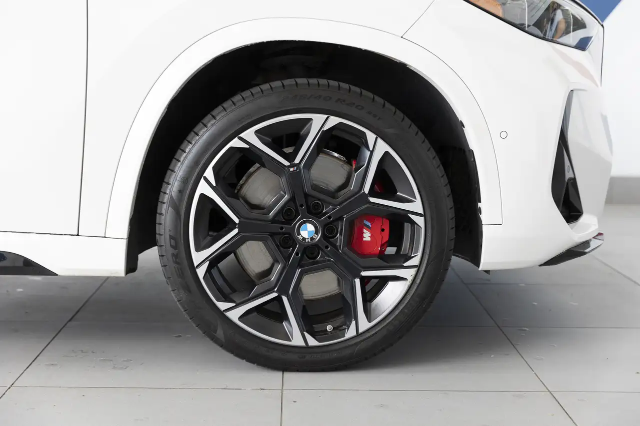 BMW X1 снимка BMW X1