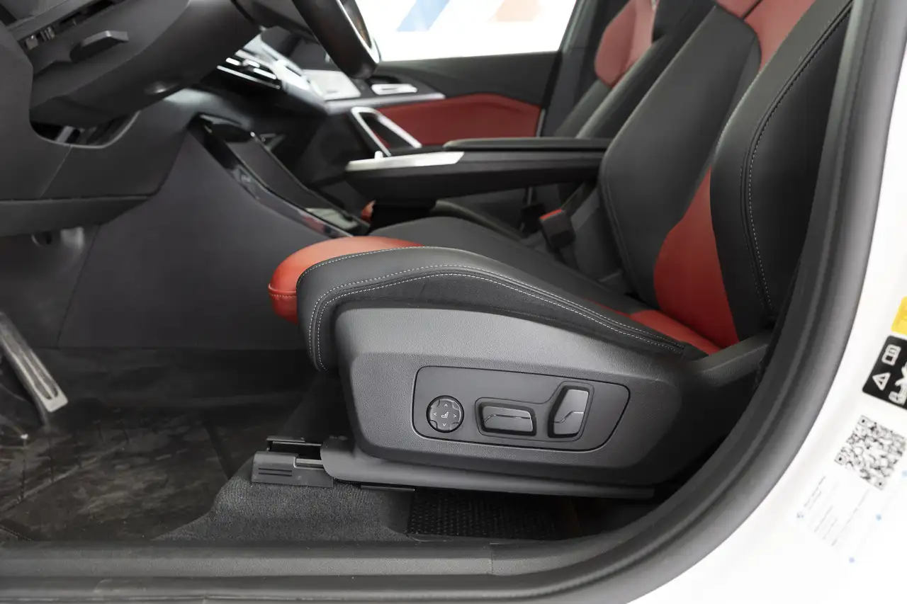 BMW X1 снимка BMW X1