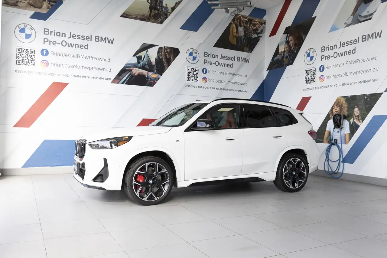 BMW X1 снимка BMW X1