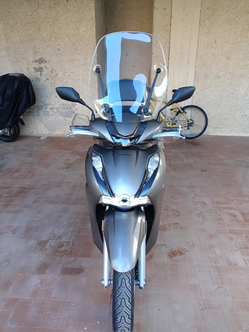 Honda SH 350i Argintiu - 1