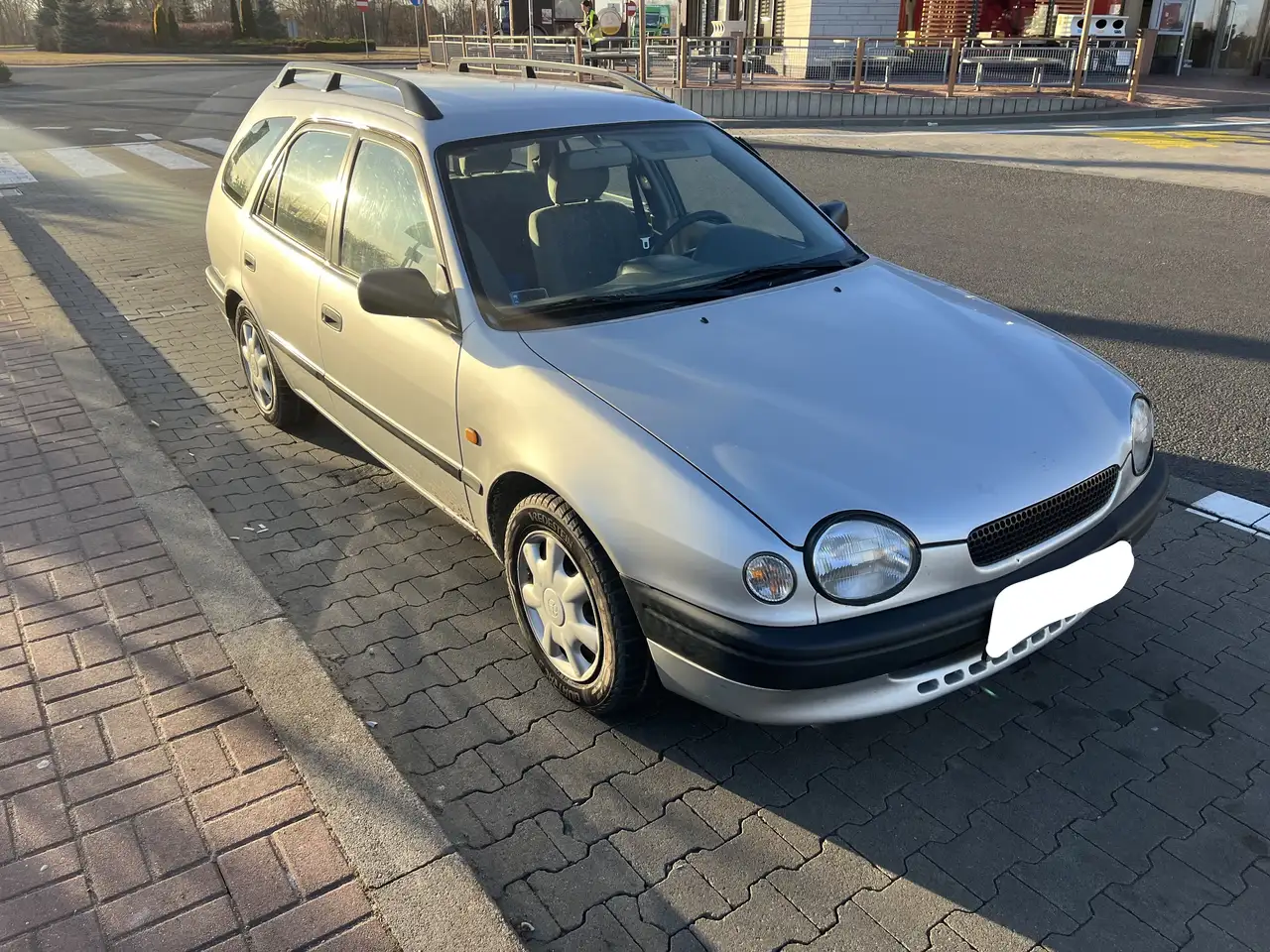 Toyota Corolla 1.3i Hatchback