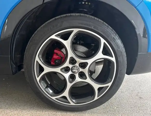 Alfa Romeo Tonale view 11
