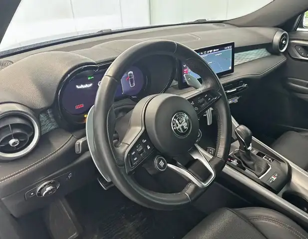 Alfa Romeo Tonale view 8