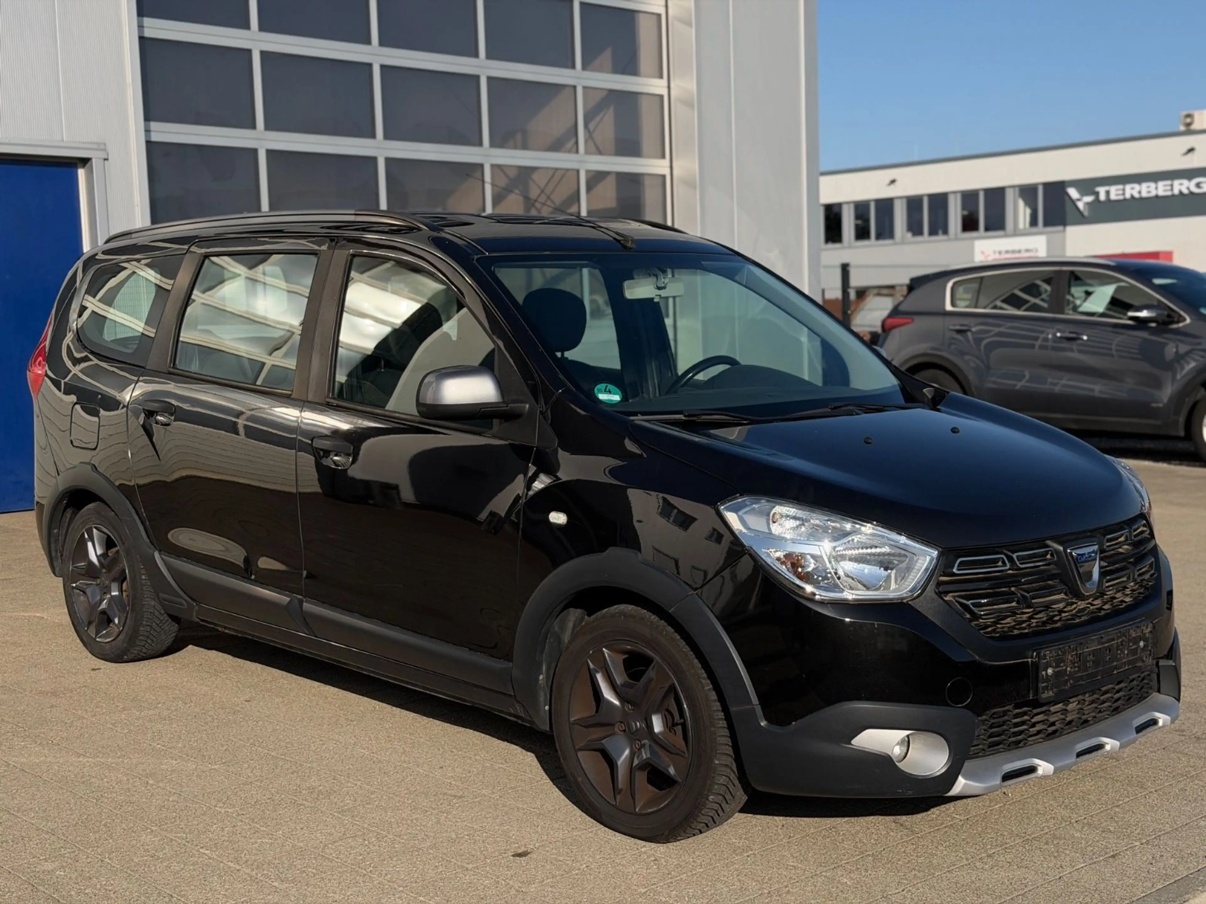 Dacia Lodgy Stepway Celebration 1.5 dCi Klima Kamera — photo 2