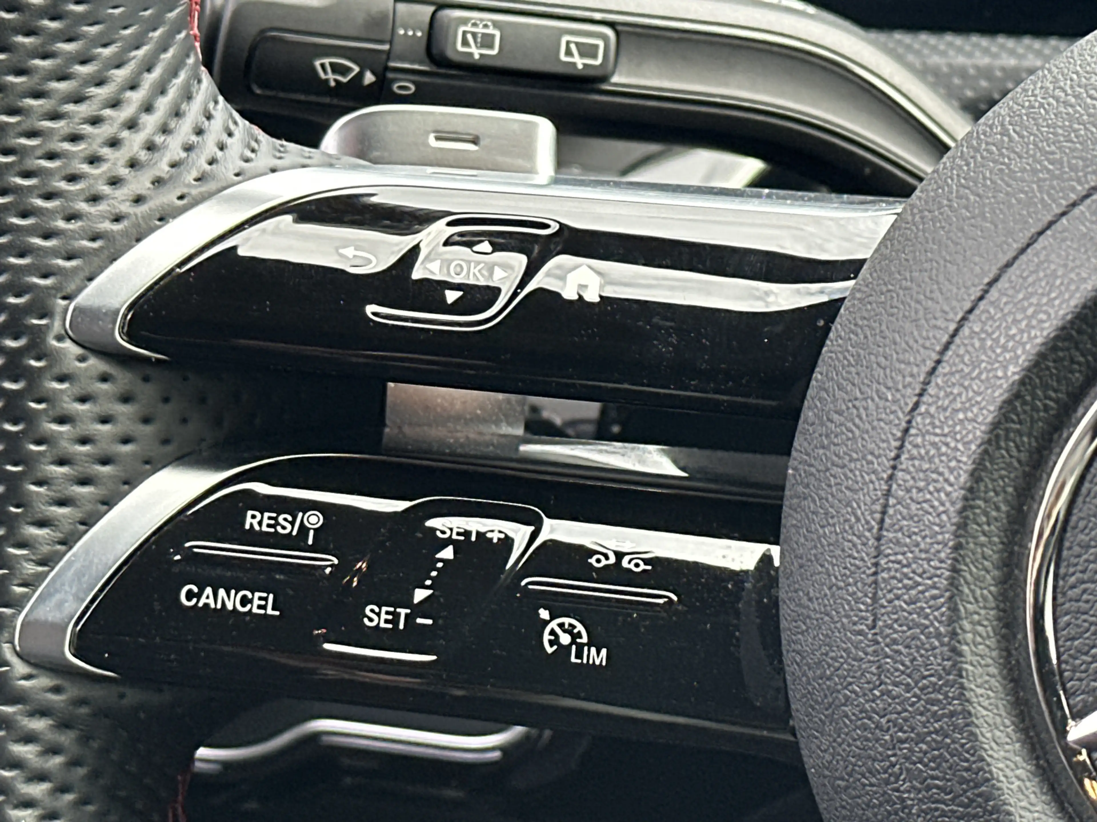 Mercedes-Benz A 220 AMG-Line Advanced Plus NAV+LED+ACC+NIGHT — photo 14