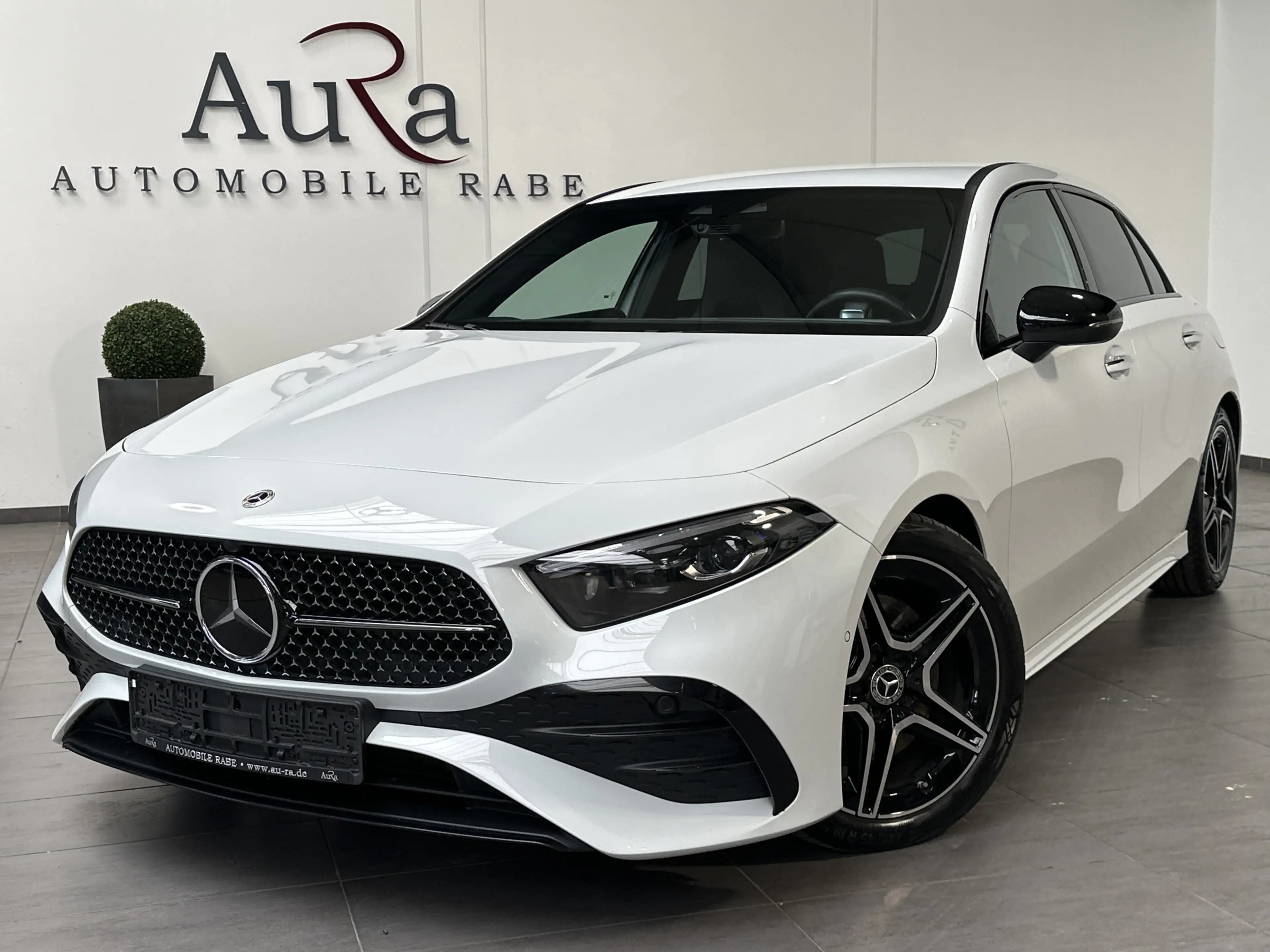 Mercedes-Benz A 220 AMG-Line Advanced Plus NAV+LED+ACC+NIGHT — photo 2