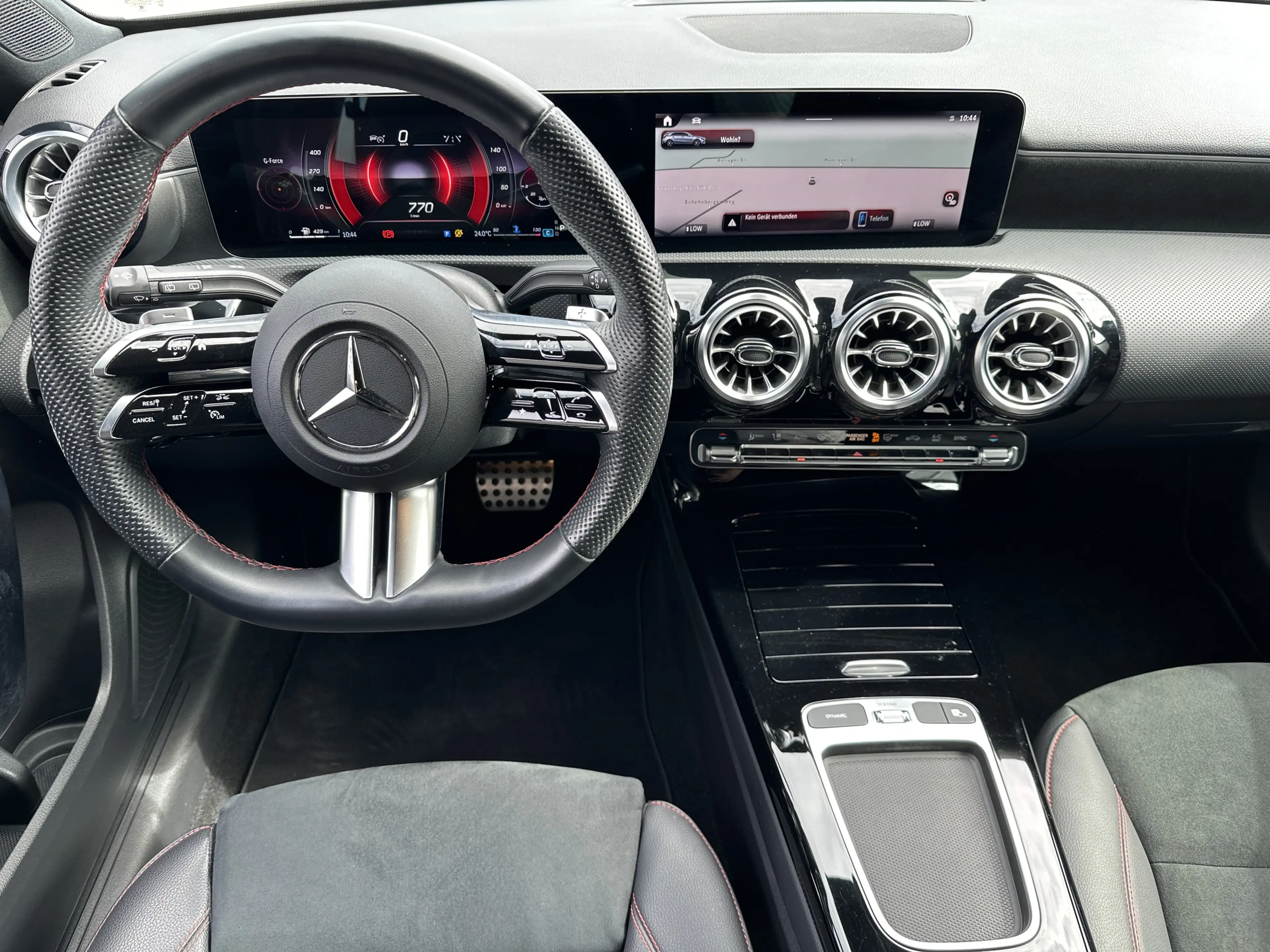 Mercedes-Benz A 220 AMG-Line Advanced Plus NAV+LED+ACC+NIGHT — photo 13