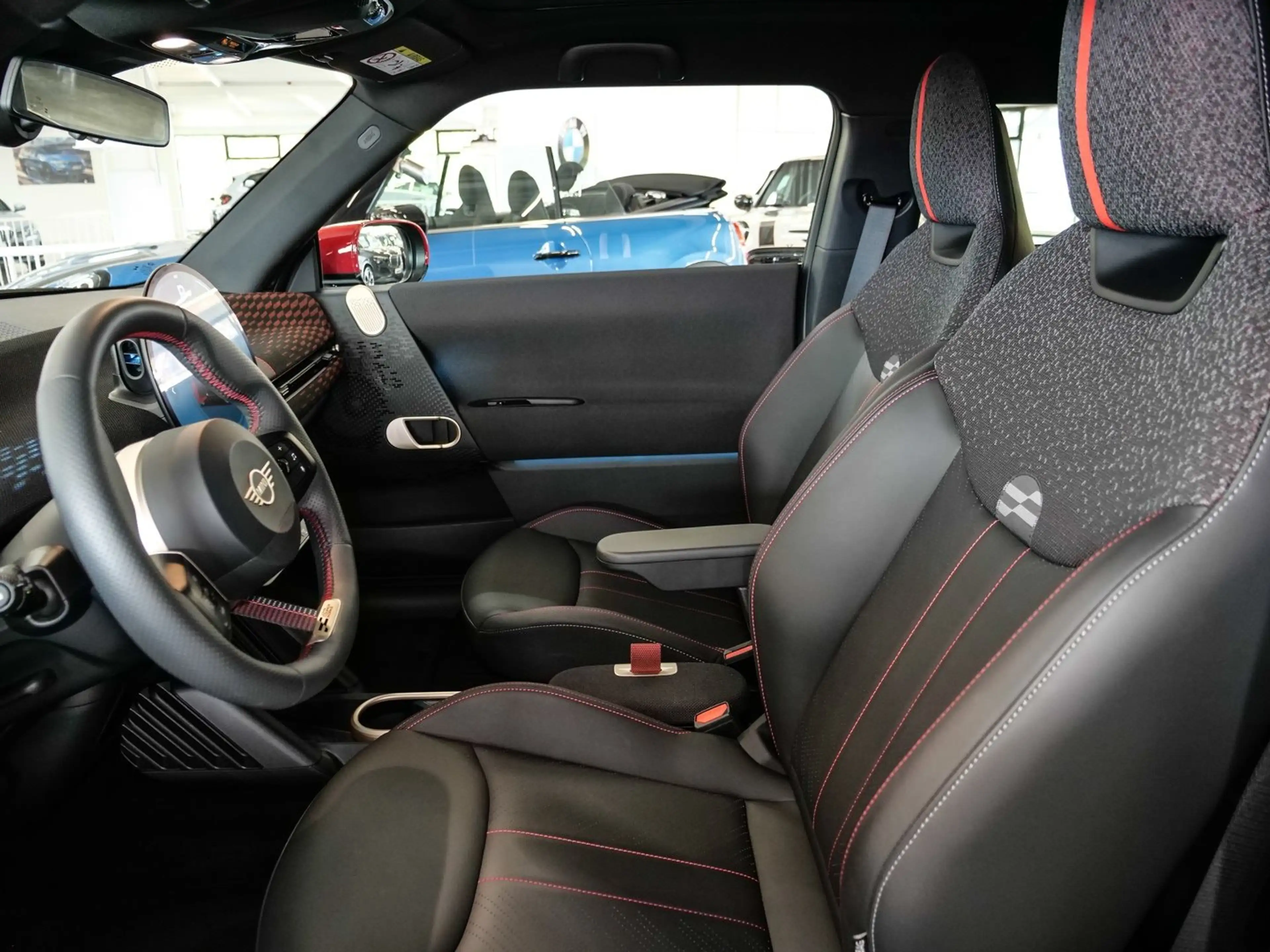 MINI Cooper E JCW Trim Aut Nav HuD LED Pano h&k — photo 10