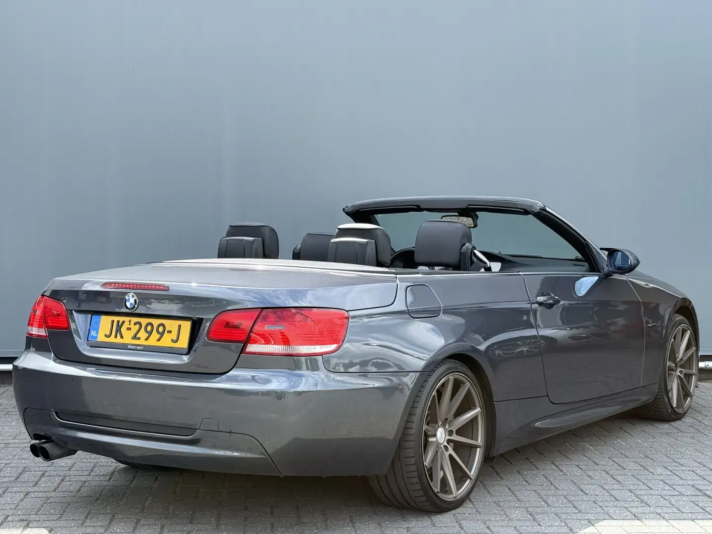 BMW 325 3-serie Cabrio BWJ 2008 325i 218 PK High Executive Gris - 2