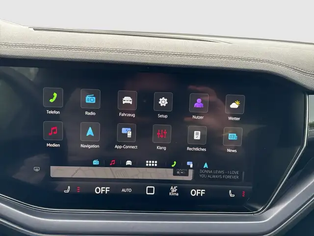 Volkswagen Touareg view 15