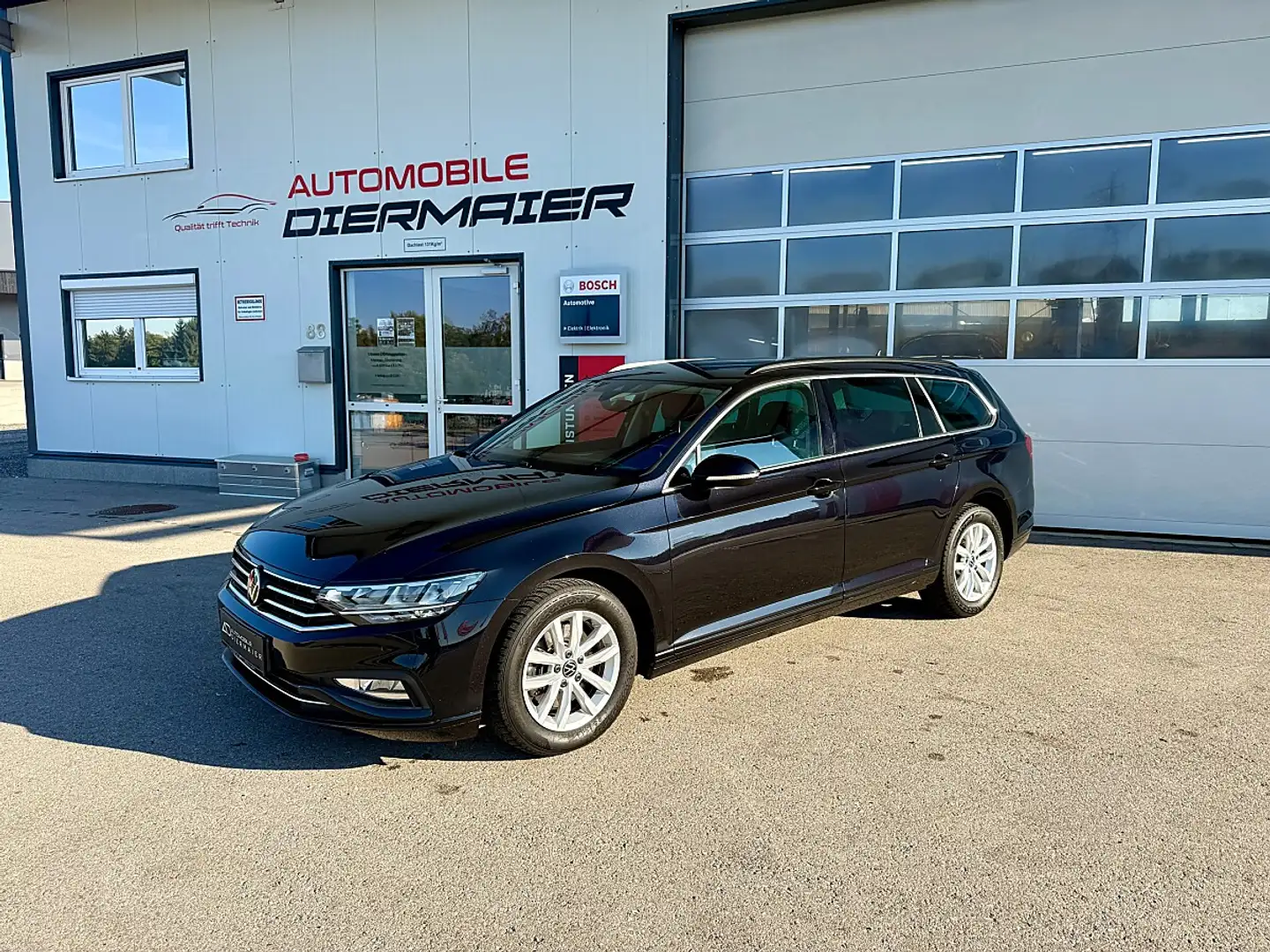 Volkswagen Passat Business 2,0 TDI DSG ''AHK*LED*VIRT*CARPLAY'' Schwarz - 2