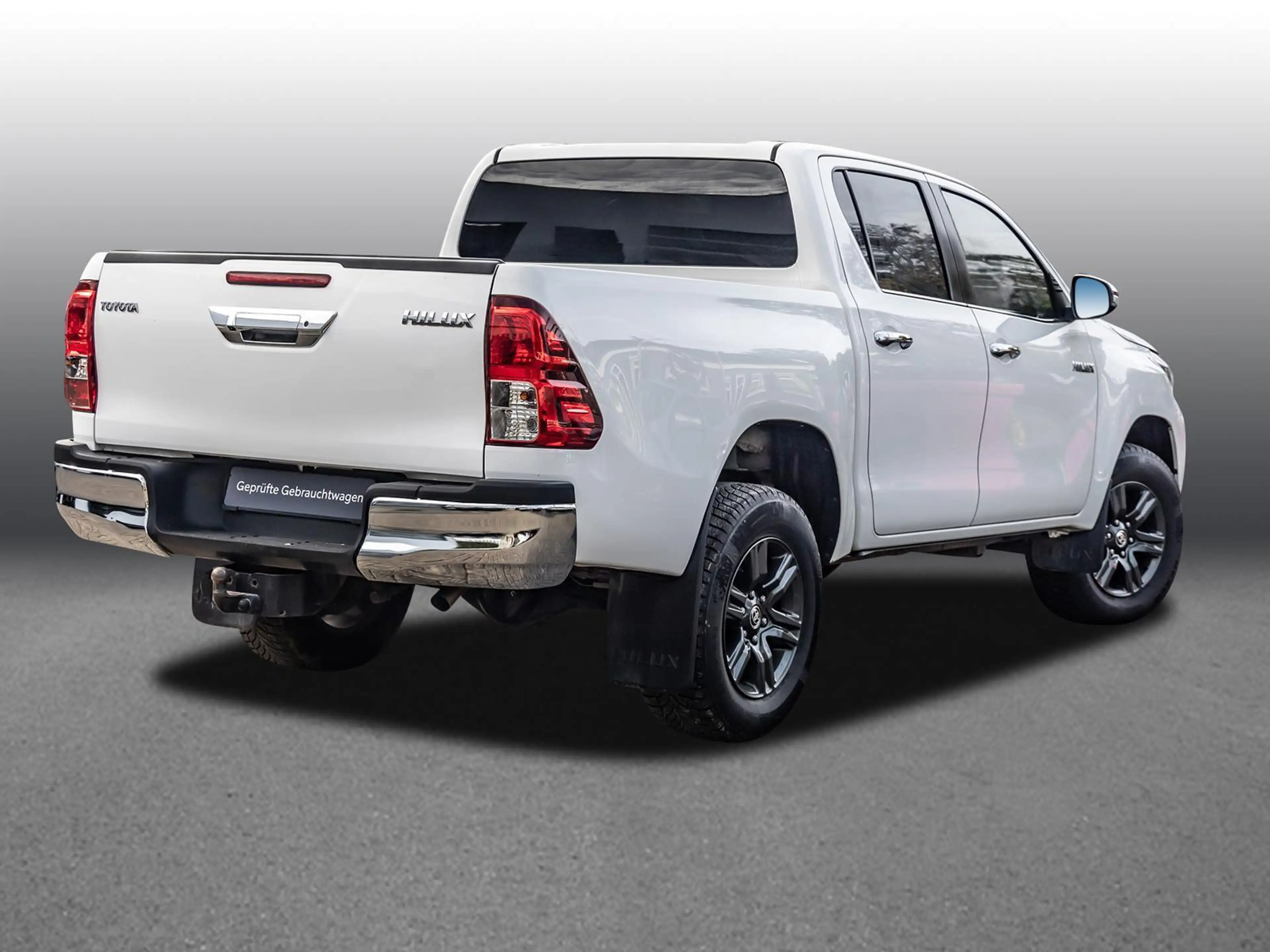 Toyota Hilux 2.8 D-4D Double Cab Comfort 4x4 MIT AHK — photo 2
