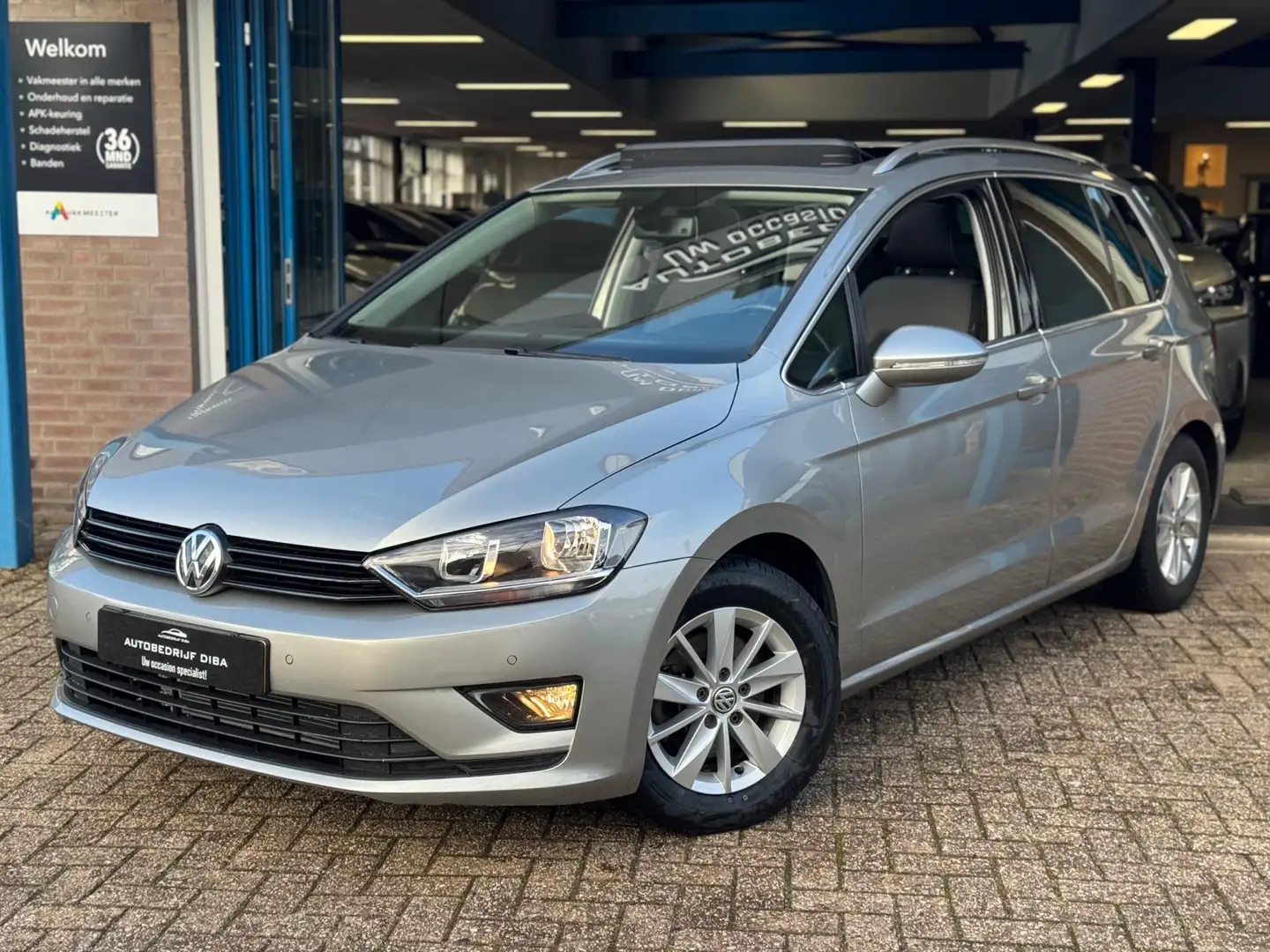 Volkswagen Golf Sportsvan 1.4 TSI Highline AUT NAVI PANO LM Gris - 2