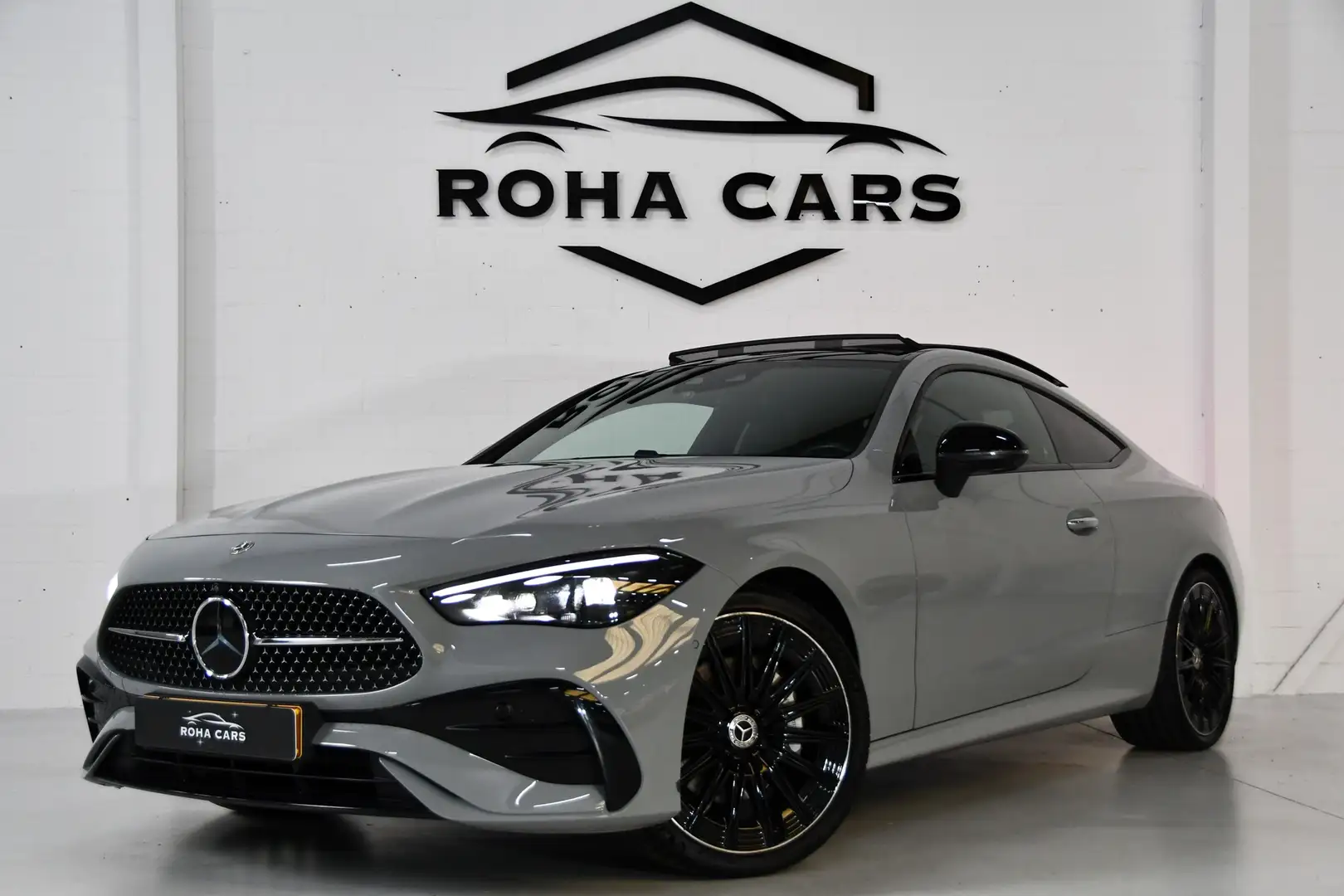 Mercedes-Benz CLE 300 Coupé 4MATIC AMG Line 360Cam Pano Gris - 1