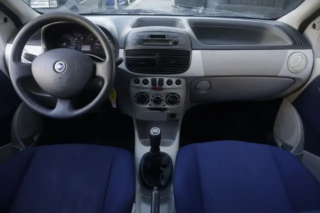 Fiat Punto view 2