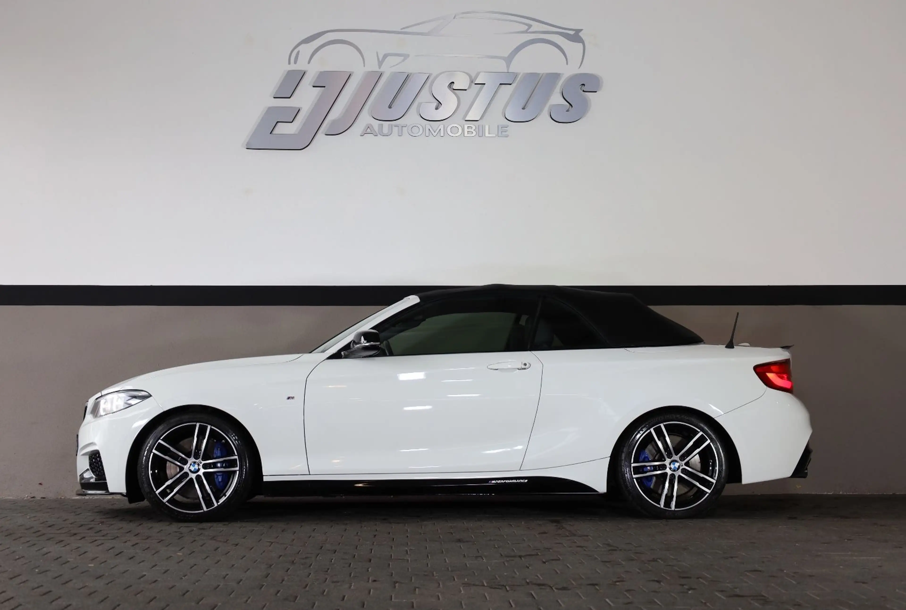 BMW 240 Cabrio/KAMERA/APPLE/LED/SHZ/LHZ/WIFI/R18 — photo 3