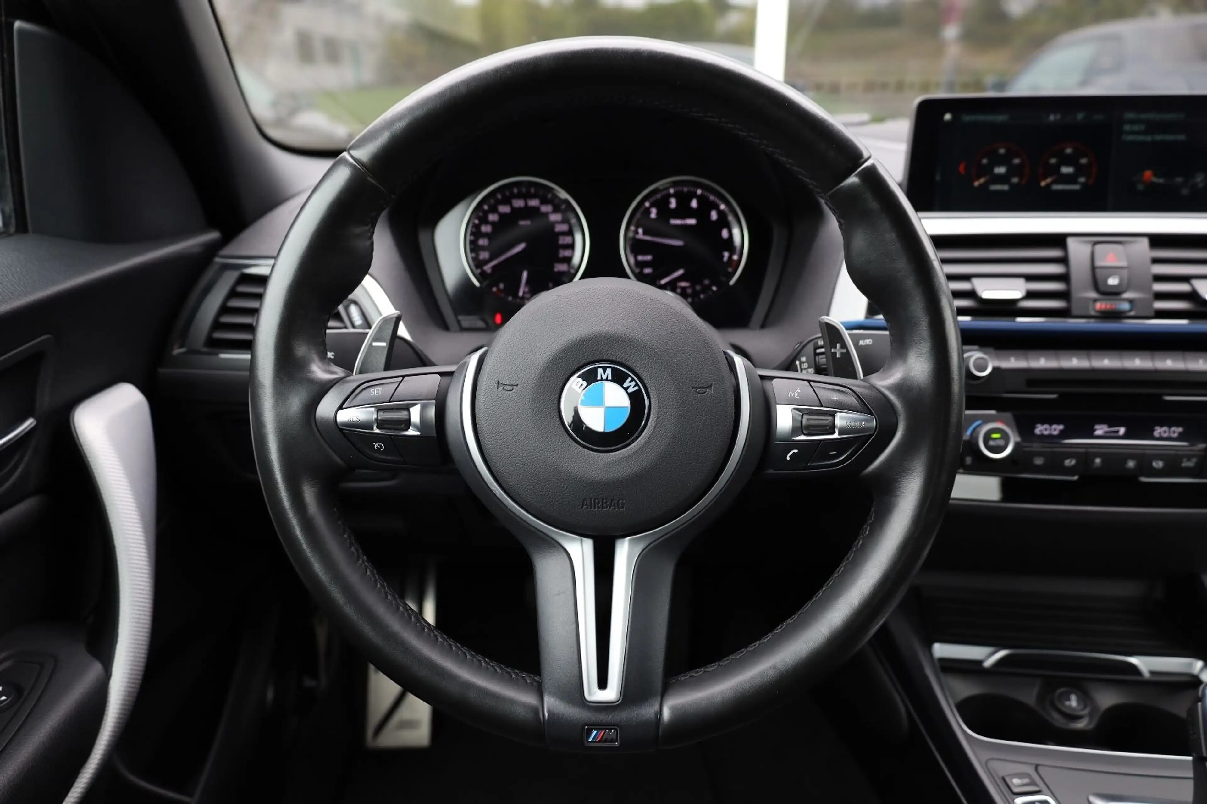 BMW 240 Cabrio/KAMERA/APPLE/LED/SHZ/LHZ/WIFI/R18 — photo 10