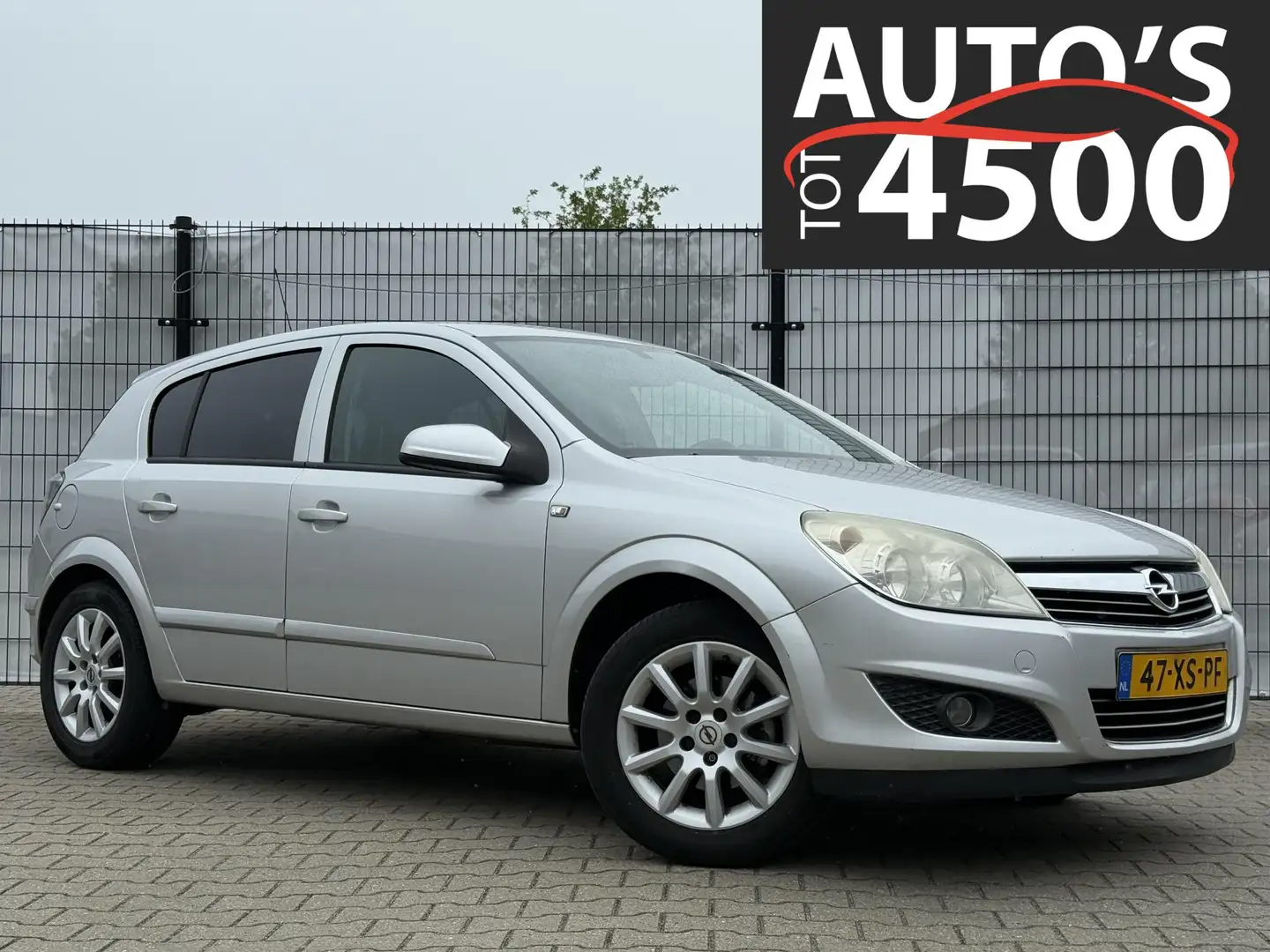 Opel Astra 1.8 Temptation Airco! Trekhaak! Gris - 1
