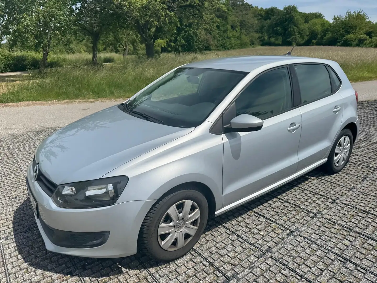 Volkswagen Polo 1.4 Sportline - 2