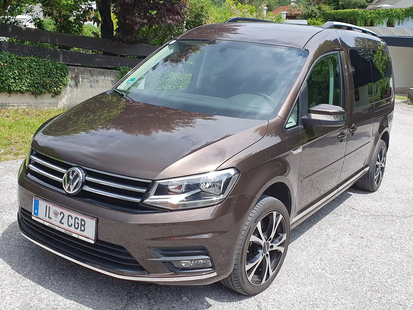 Volkswagen Caddy Maxy Comfortline Braun - 1