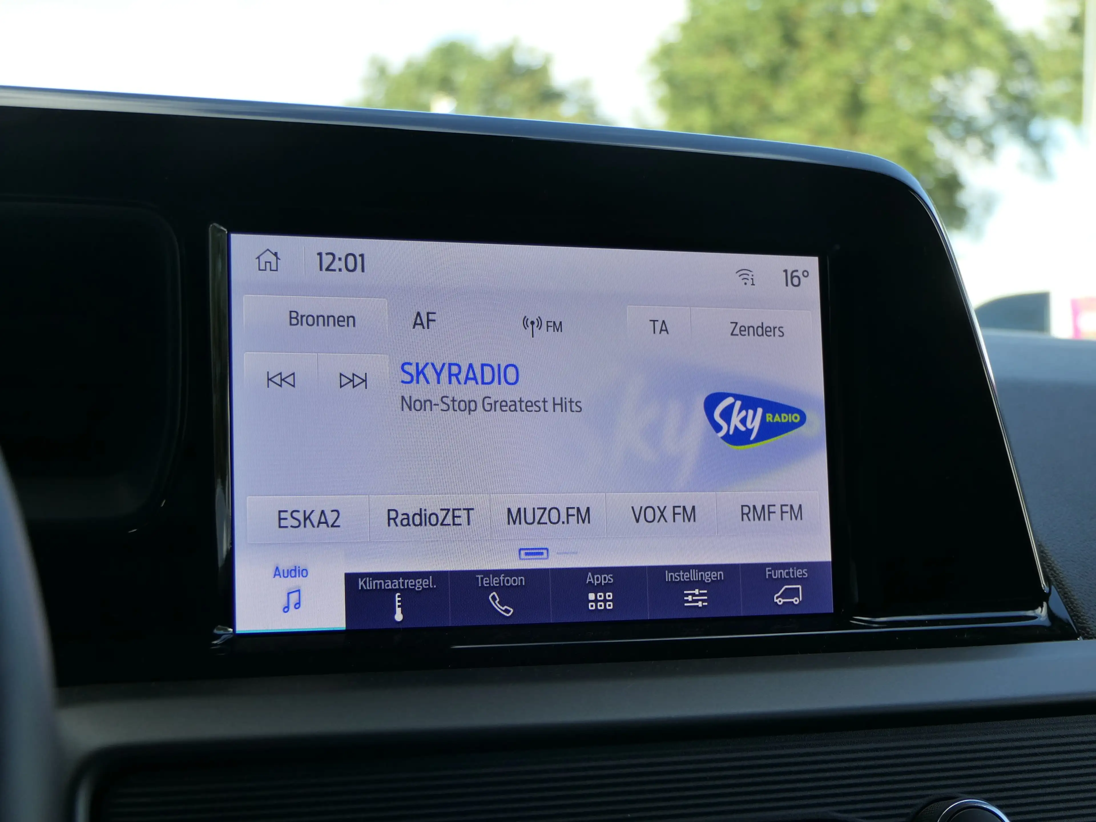 Ford Transit Courier Limited 1.0 EcoBoost | Winter Pack | Navigatie | L — photo 33